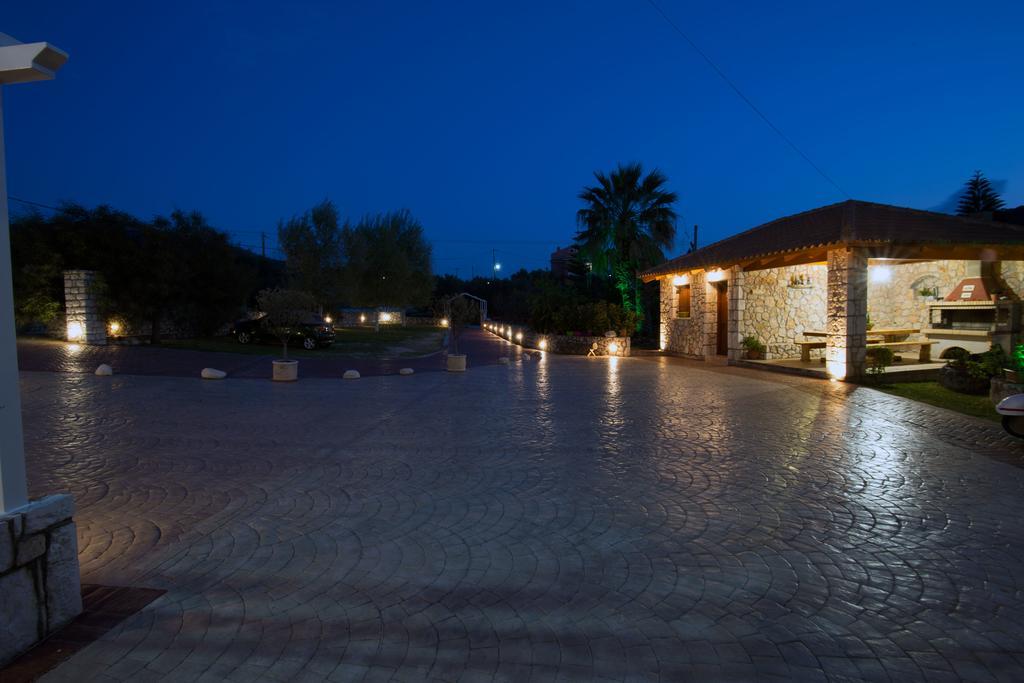 Dina Apartments Razata ภายนอก รูปภาพ