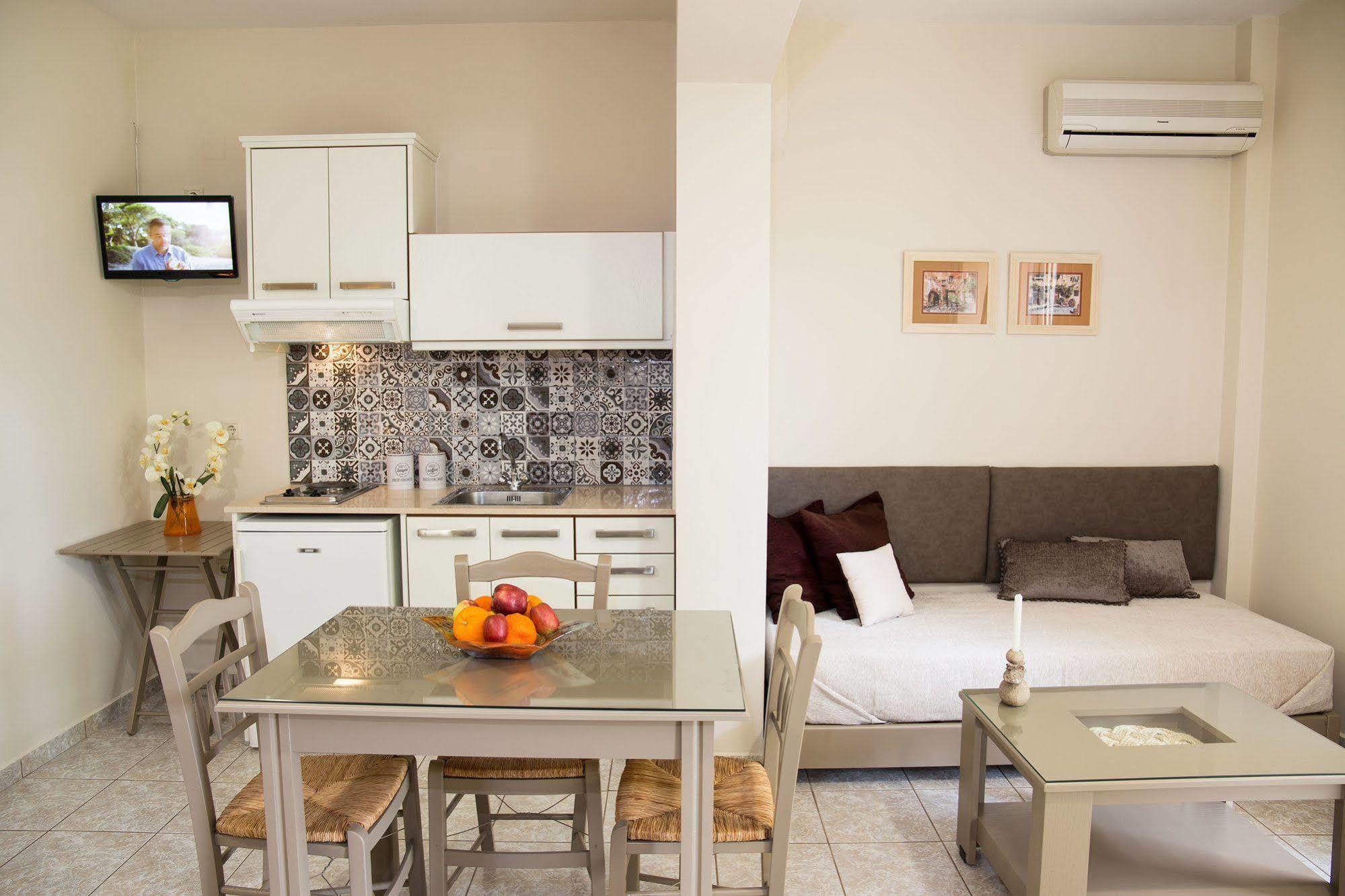 Dina Apartments Razata ภายนอก รูปภาพ