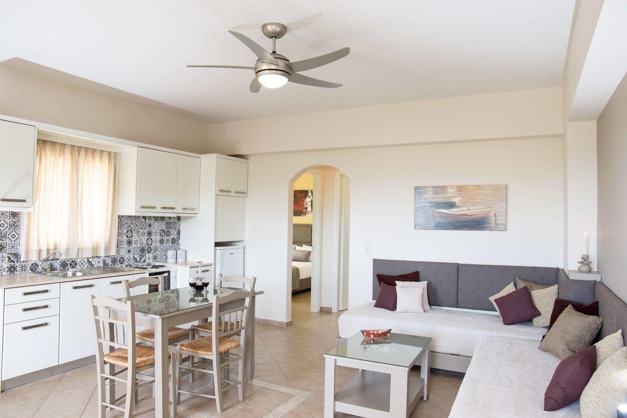 Dina Apartments Razata ภายนอก รูปภาพ
